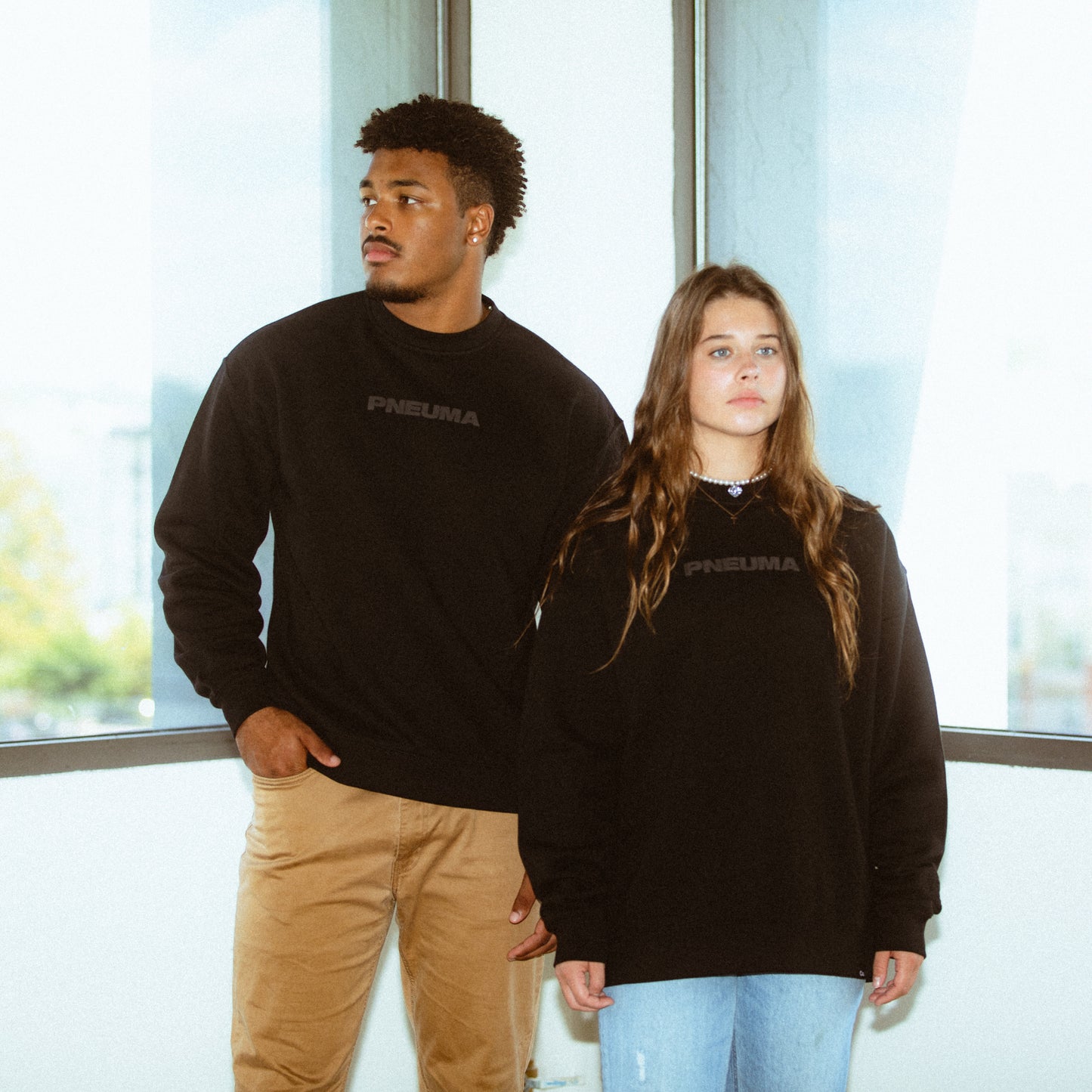 Pneuma Crewneck - Black